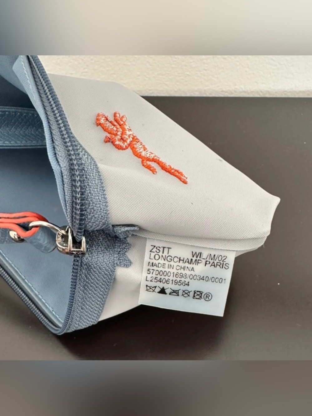 LONGCHAMP Blue Orange Logo Nylon Leather Wristlet Clutch Pouch L2540619564 - Picture 4 of 4